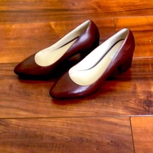 Brown leather Cole Haan wide heel pumps – women’s size 5